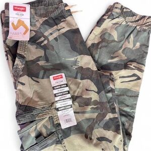 Wrangler Camo Cargo Pants